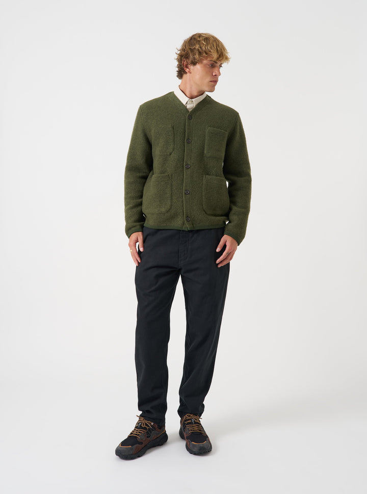 Olive Wool Fleece Cardigan - modèle de face
