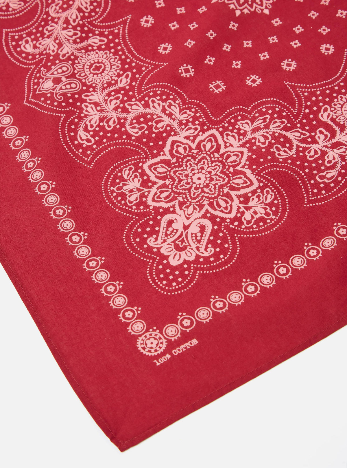 Bandana rouge - détail motif