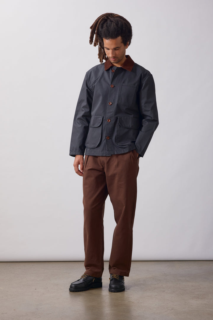 Waxed Barn Coat Black - porté