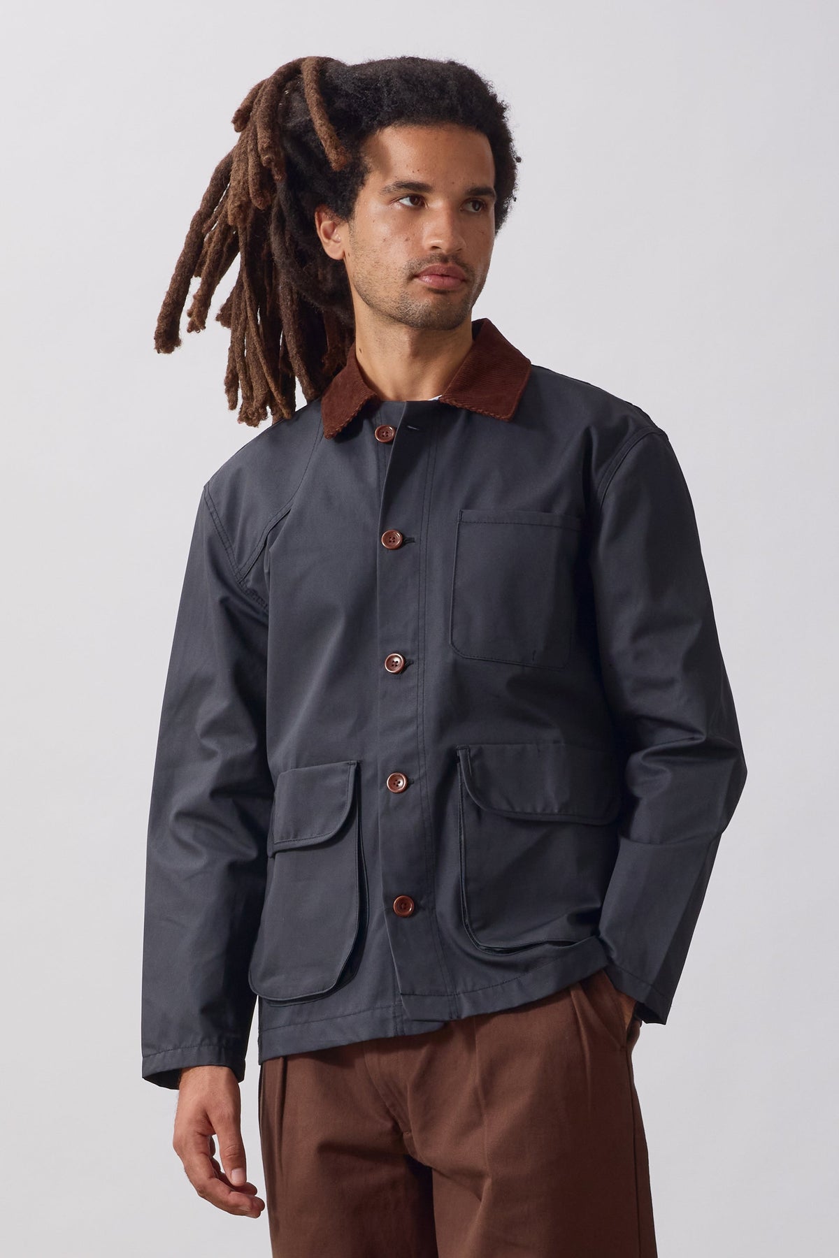 Waxed Barn Coat Black - porté