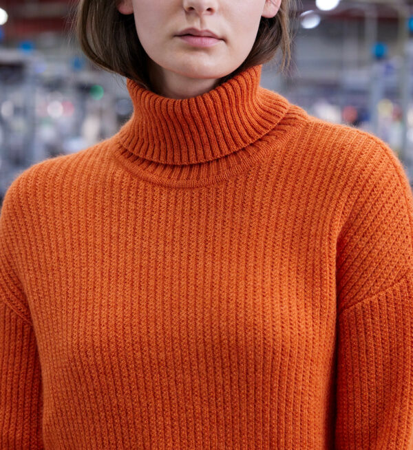 ANCELINE EPICE - Pull col roulé en mohair – Image 3