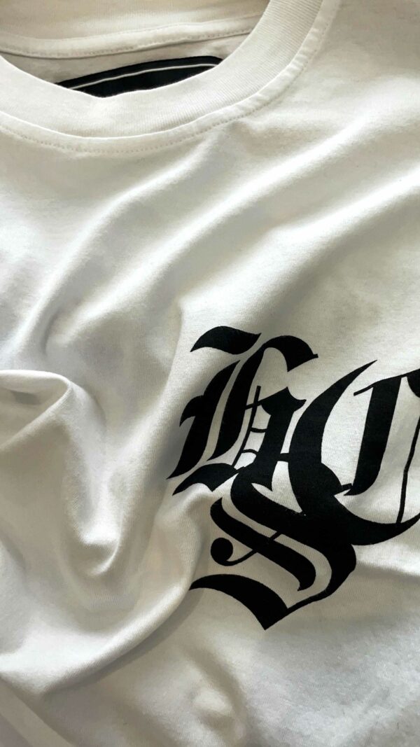 Teeshirt "Gothic 24" en blanc